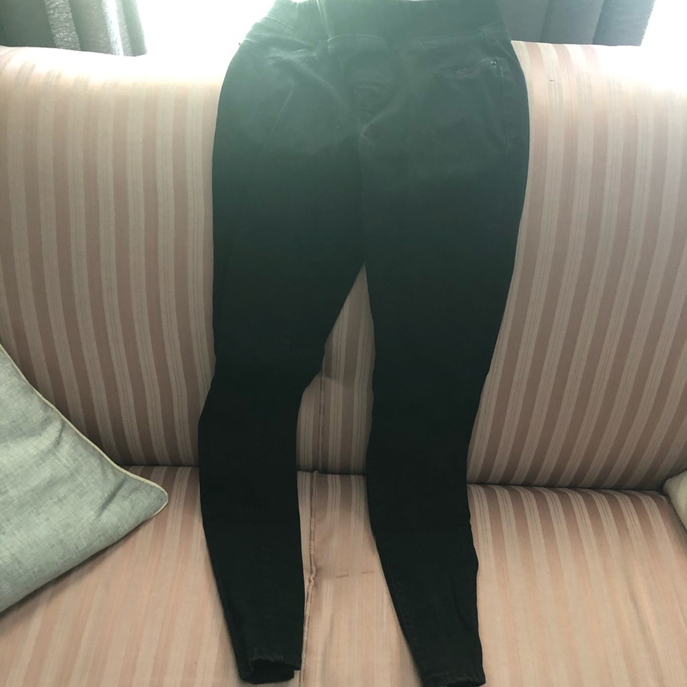 Black Skinny Jeans.
